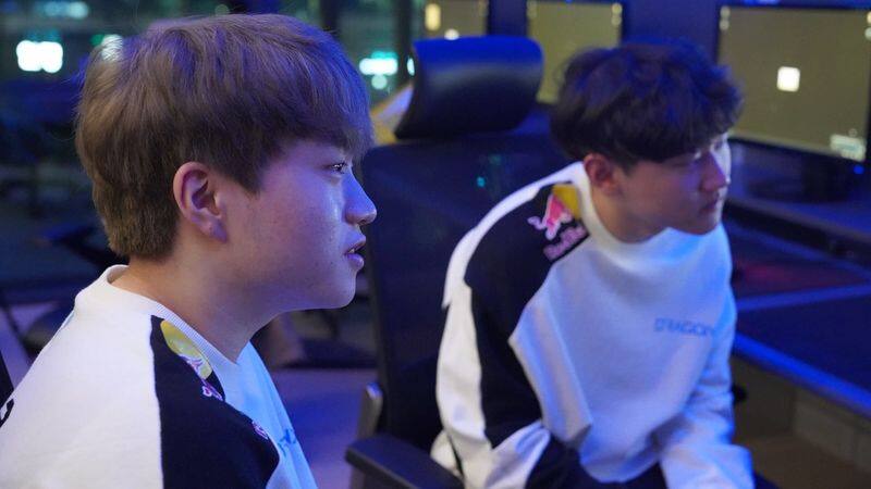 V5血洗DRX,CoreJJ开启传奇时刻峡谷大战淘汰赛,引爆全场热议的简单介绍 V5血洗DRX,CoreJJ开启传奇时刻峡谷大战淘汰赛,引爆全场热议的简单介绍