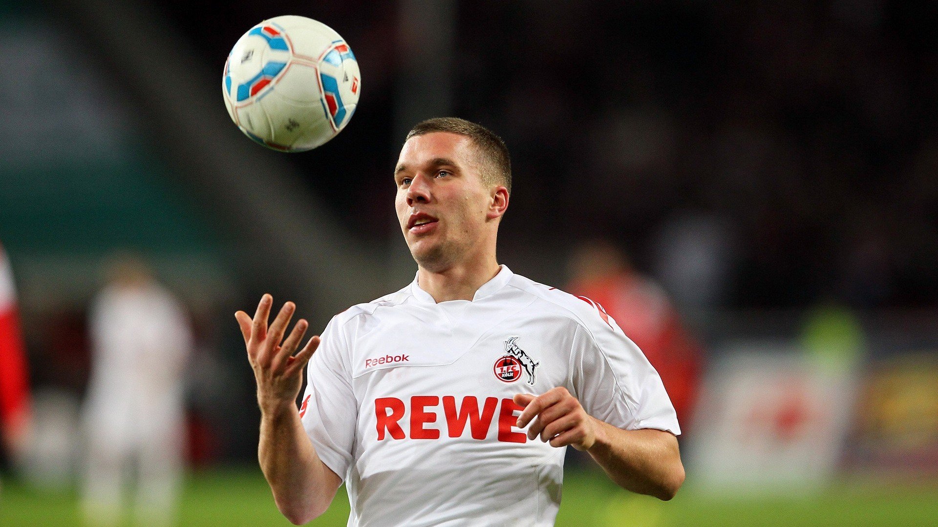 奥亚尔萨瓦尔一锤定音！马竞热身险胜厄瓜多尔，新季锋线答案初现？